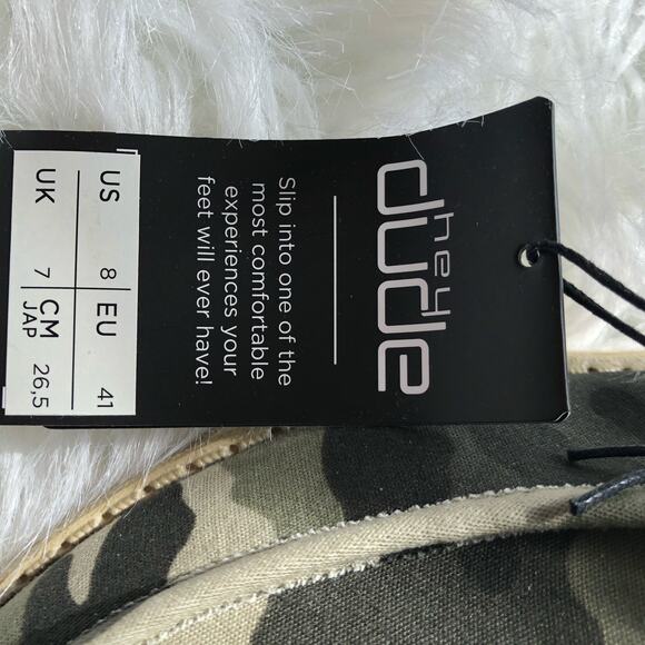 Hey Dude Wally Men's Shoes Size 8 Green Camouflage Loafers Lightweight Slip On - Picture 2 of 9